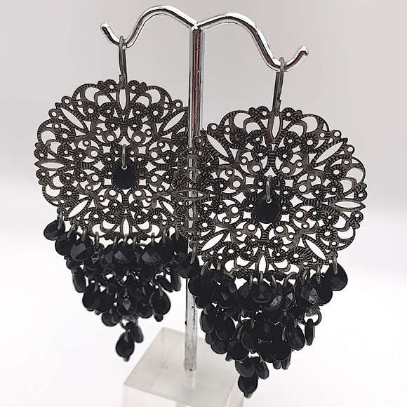 Silver and Jet Black Filigree Earrings NEW - Picture 3 of 4